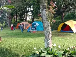Eagle-Hill-Camp-Paket-Camping-Keluarga-Murah